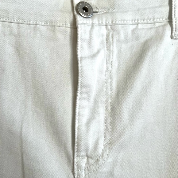 Faded Glory Cropped White Jean Pants  Women 16W Mid Rise Stretch NWOT - Picture 5 of 7